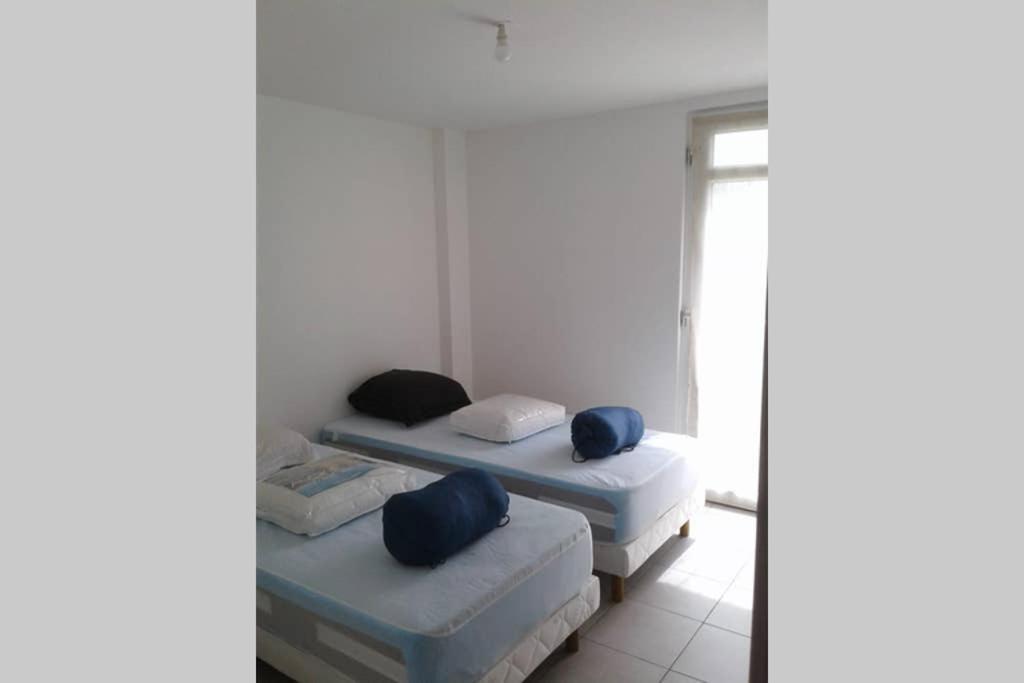 Les Champs Apartment Cernoy-en-Berry Bagian luar foto